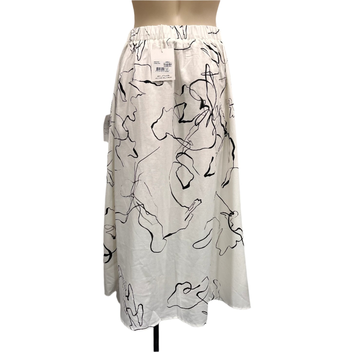 NEW Skirt - Size 8