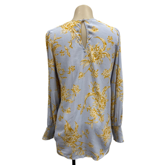 Pretty Blouse - Size 8