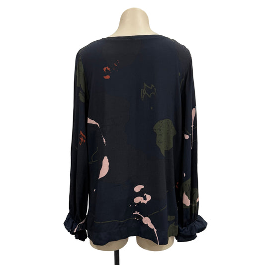 Nyne Longsleeve - Size 8