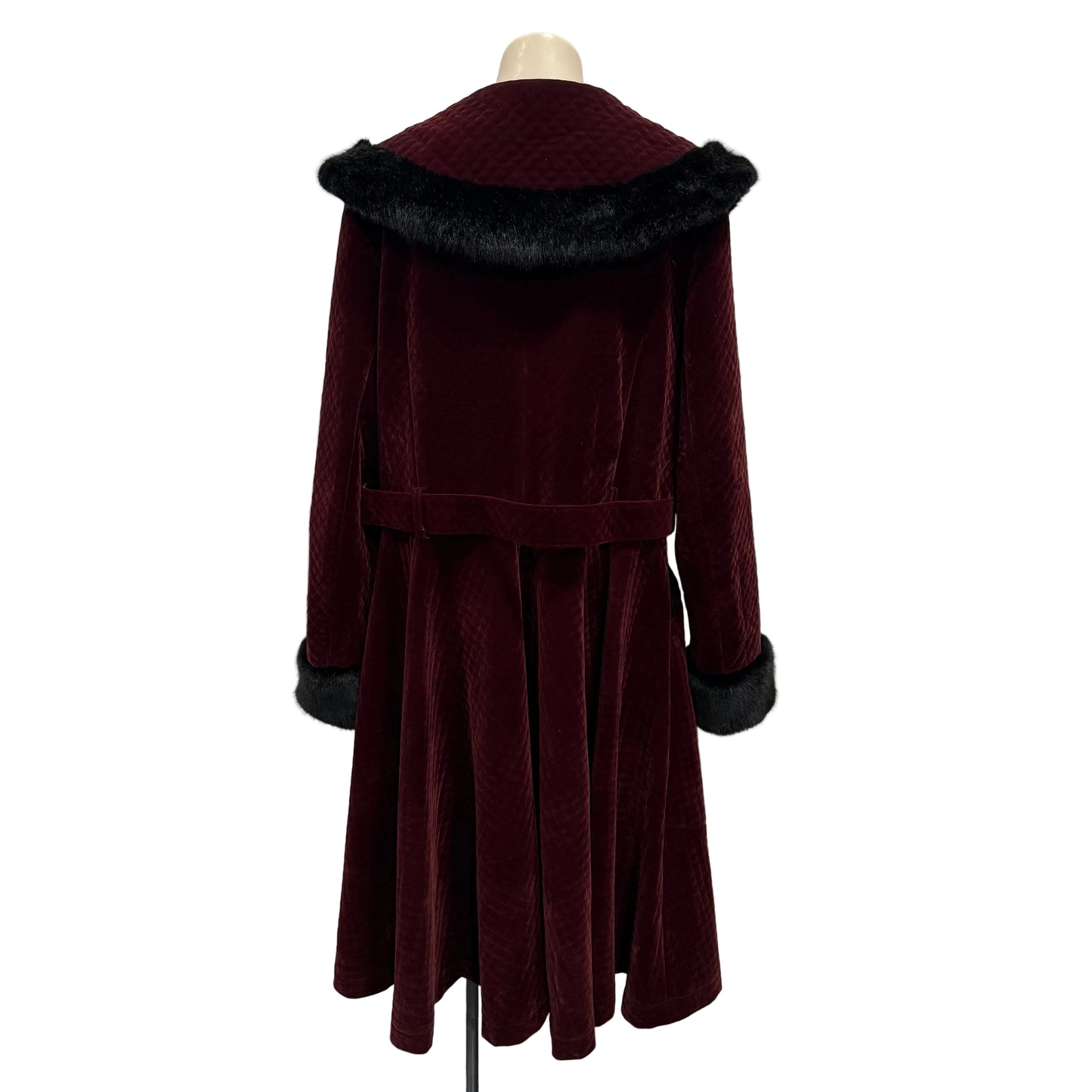 Amazing Coat - Size 22