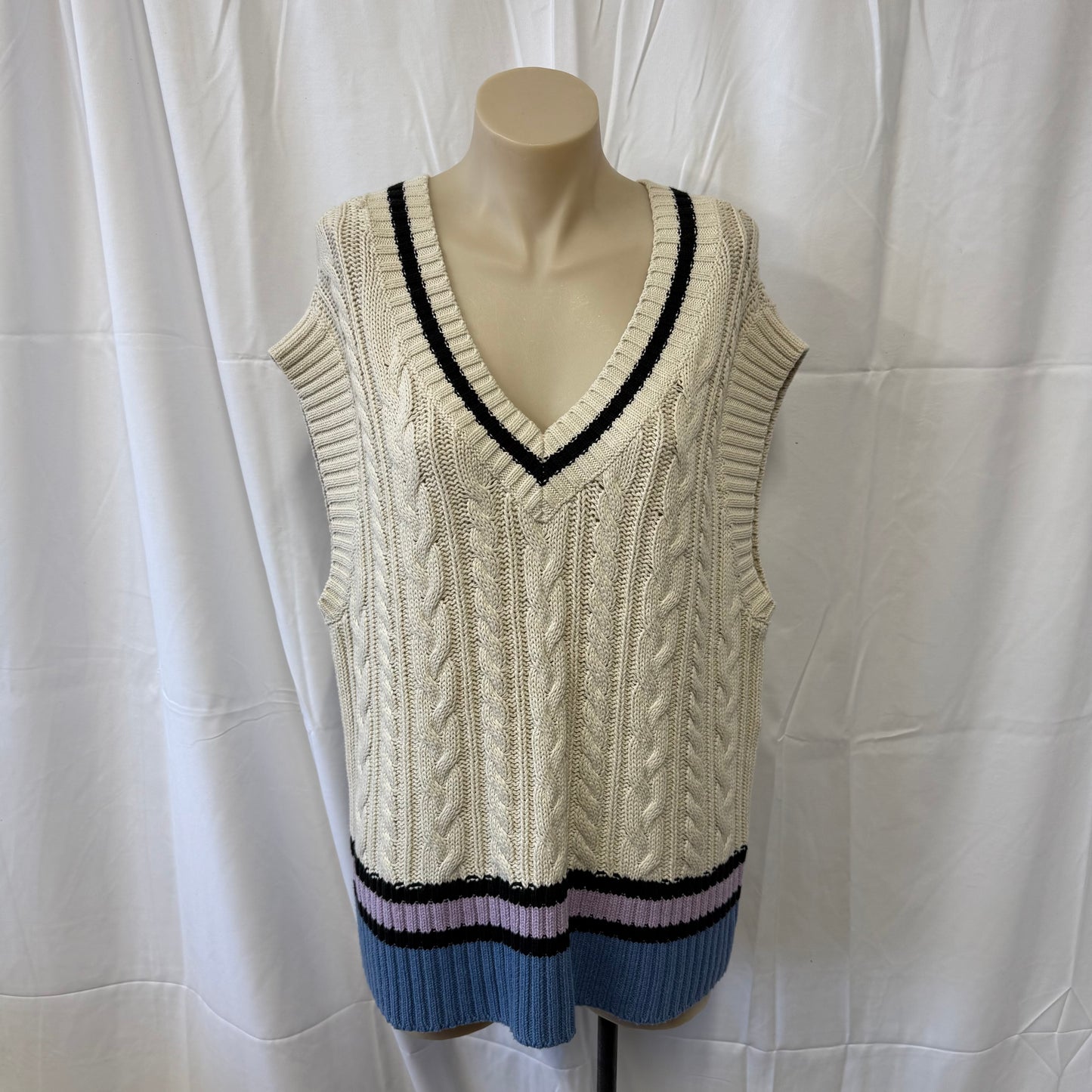 Knitted Vest - Size 10
