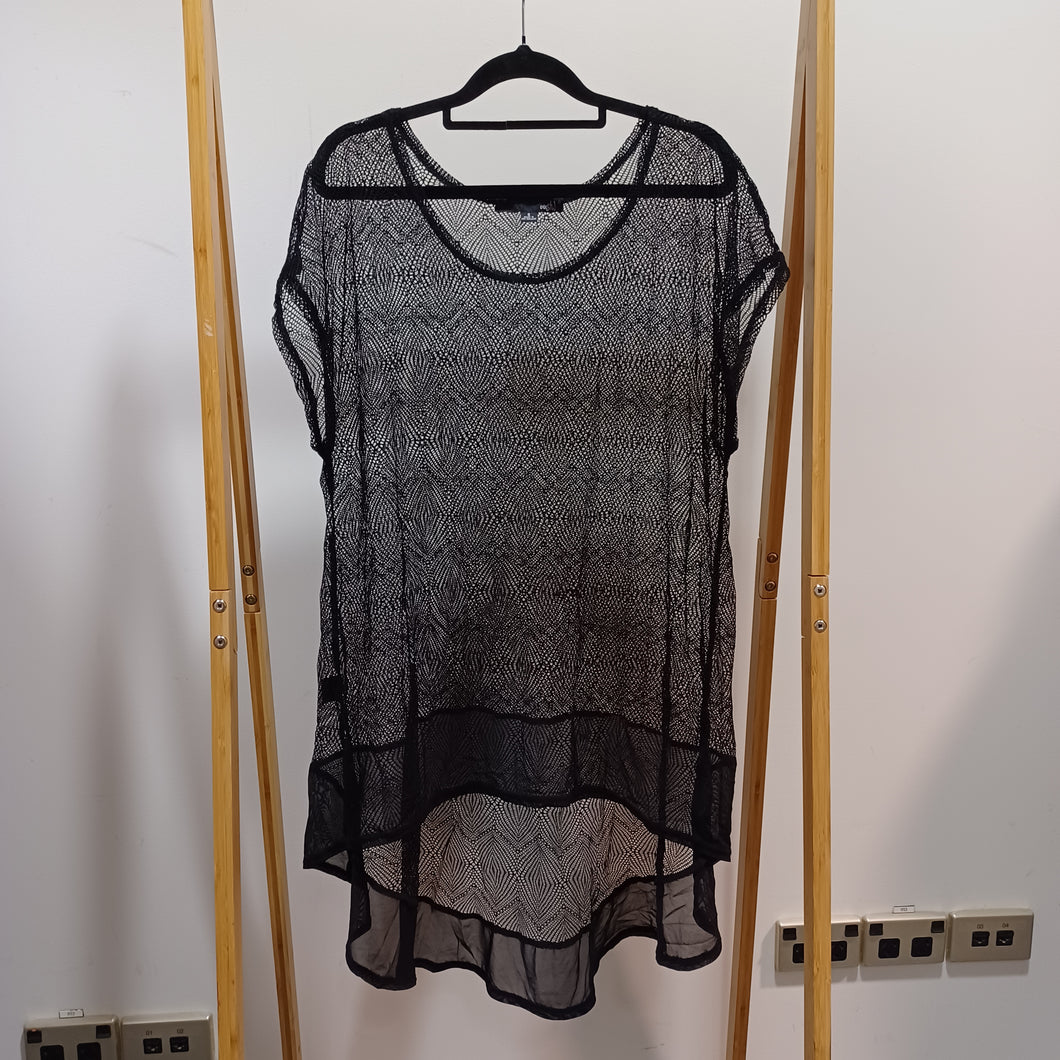 Oosh Tee - Size S