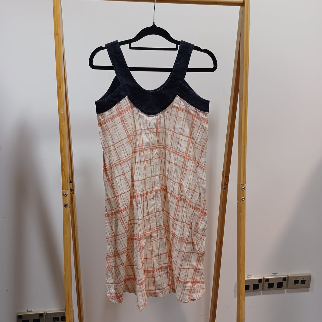 NZ Made Dress - Size 8
