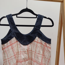 Load image into Gallery viewer, NZ Made Dress - Size 8
