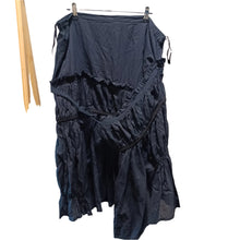Load image into Gallery viewer, Treliese Cooper Skirt - Size 16
