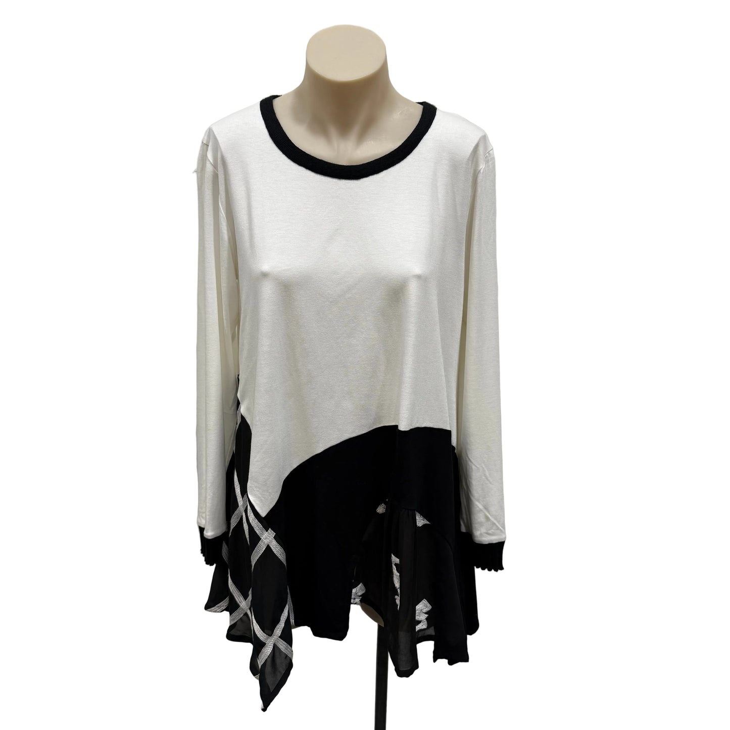 Black & White Long Sleeve - Size 10