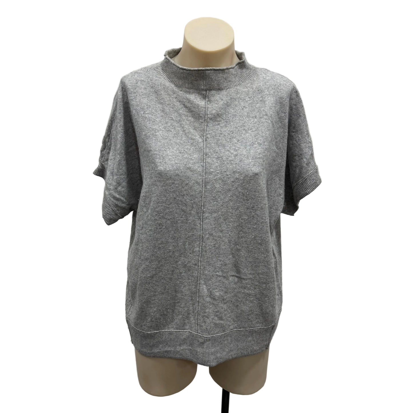 Short Sleeve Knit - Size M