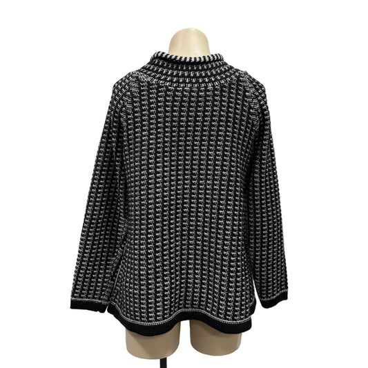 Black & White Knit - Size 14