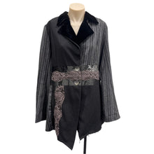 Load image into Gallery viewer, Annah Jacket - Size L
