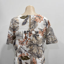 Load image into Gallery viewer, Cotton Top - Size 14
