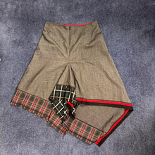 Load image into Gallery viewer, Funky Skirt - Size 31
