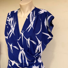 Load image into Gallery viewer, Liz Jordan Top - Size M
