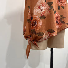 Load image into Gallery viewer, Bettie Tie Top - Size XS
