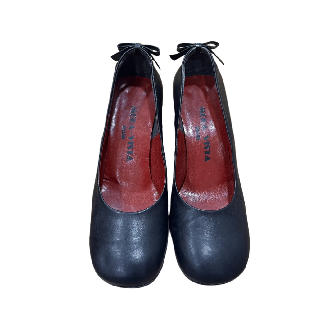Bow Heels - Size 8