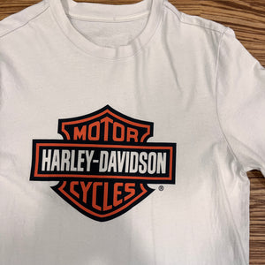 Classic Tee - Size M