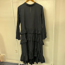 Load image into Gallery viewer, Great Navy Dress - Size M/L

