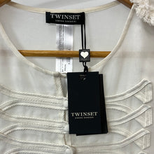Load image into Gallery viewer, New! Luxury Top - Size M
